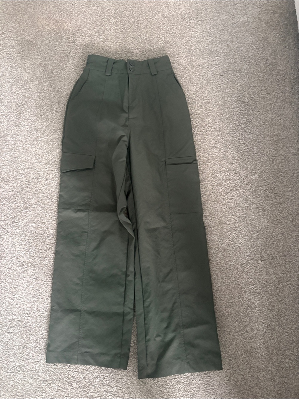 Woman Olive Green Cargo Pants